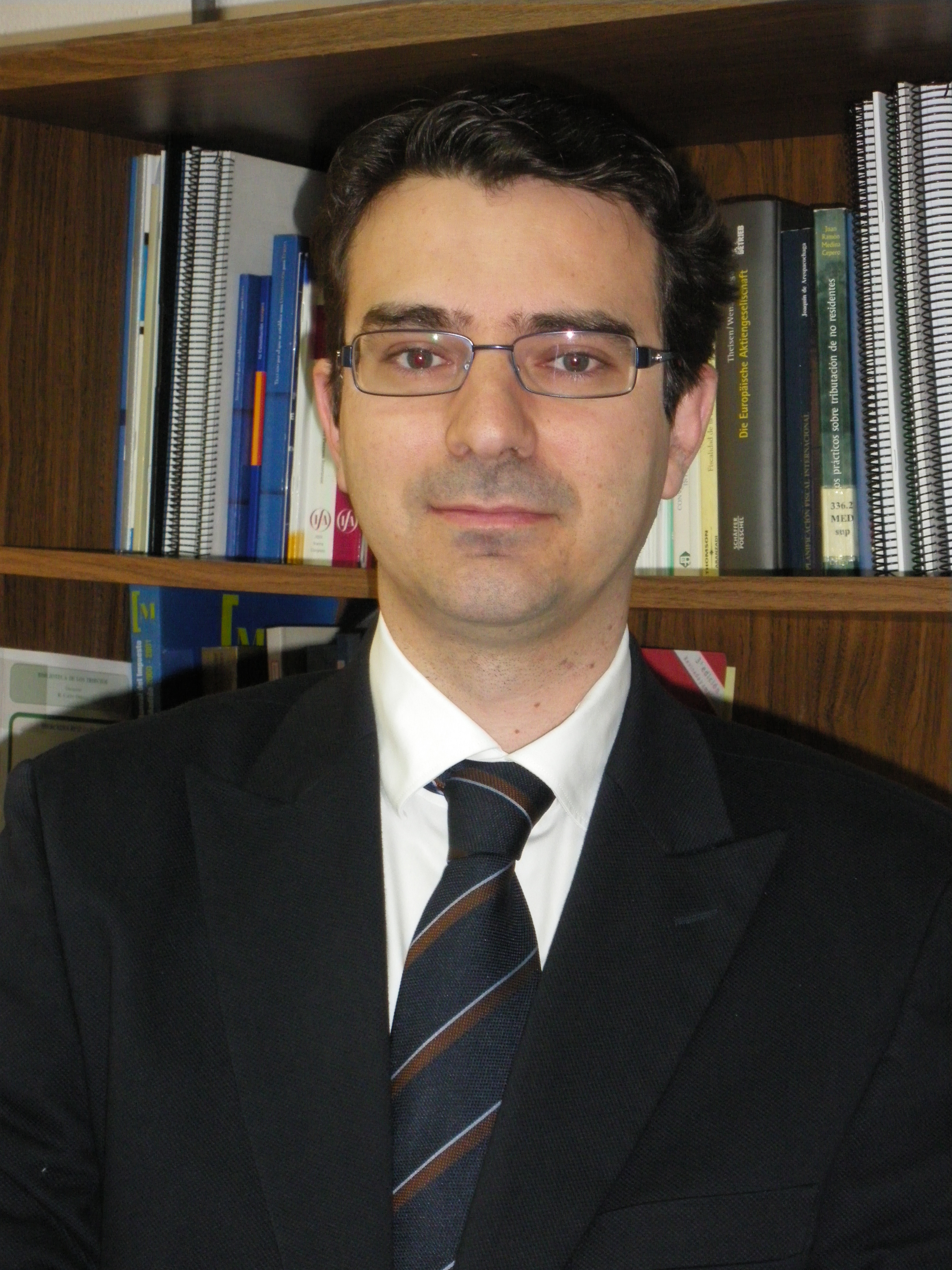 <b>Luis Alfonso</b> Martínez Giner es Profesor Titular de Derecho Financiero y <b>...</b> - Luis